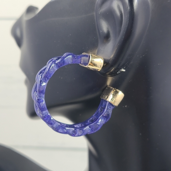 Clear Dark Blue Chain Link Lucite Hoop Earrings - Picture 7 of 9